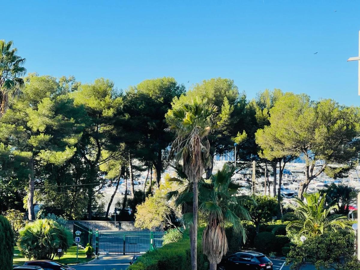 Tres Bel Appartement Face Au Port Santa -Piscine Saint-Raphaël 외부 사진