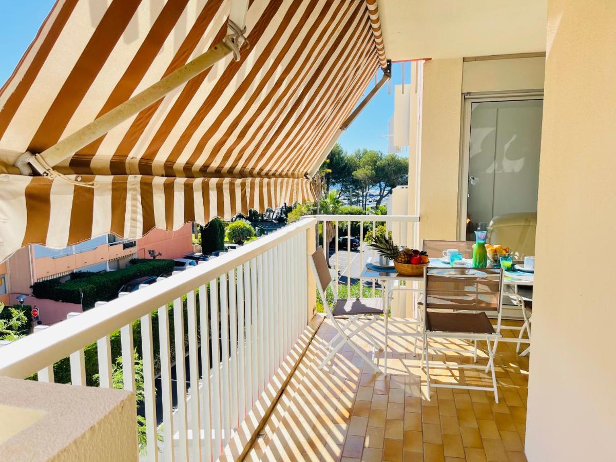 Tres Bel Appartement Face Au Port Santa -Piscine Saint-Raphaël 외부 사진
