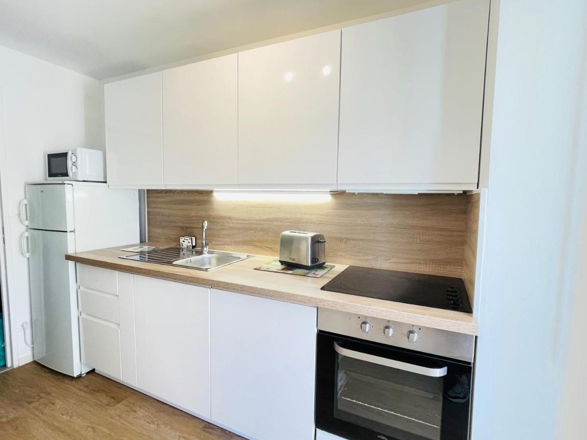 Tres Bel Appartement Face Au Port Santa -Piscine Saint-Raphaël 외부 사진
